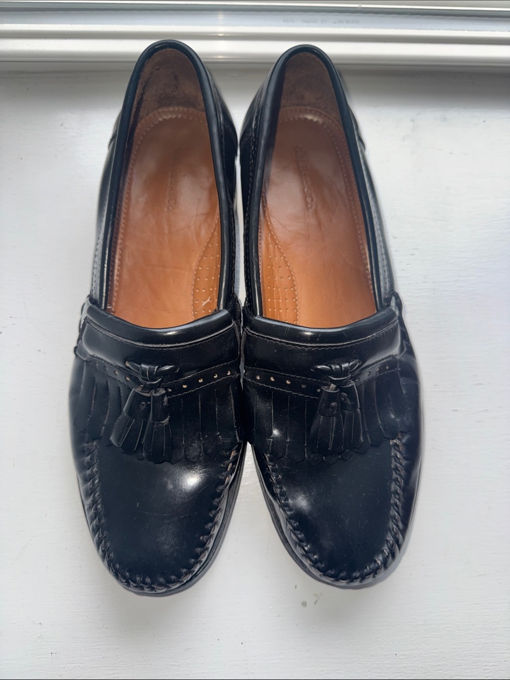G.H. Bass & Co. Black Leather Tassel Kiltie Loafers